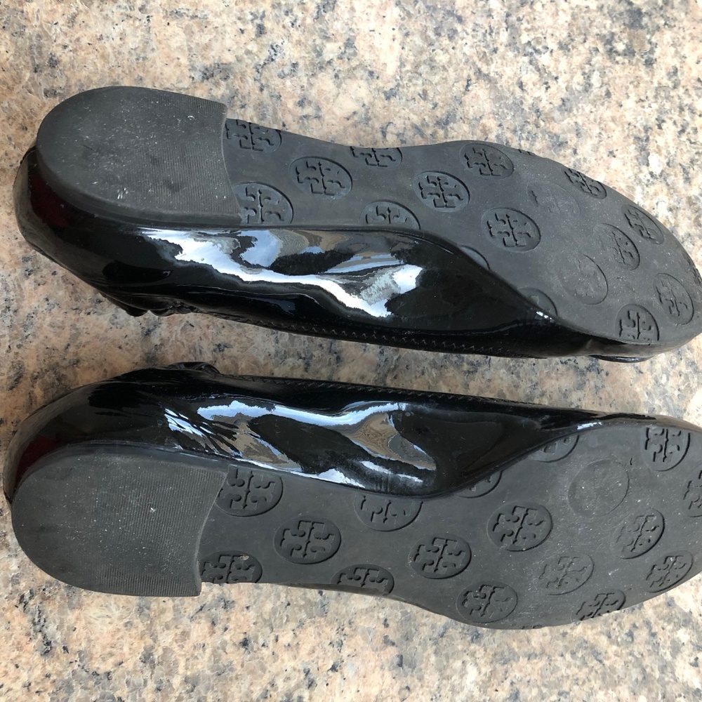 TORY BURCH Reva Patent Leather Black well worn Ballet Flats - Picture 4 of 4